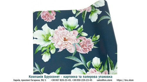 kompanija-brussonet-podarochnaja-bumaga-cvety-na-chernom